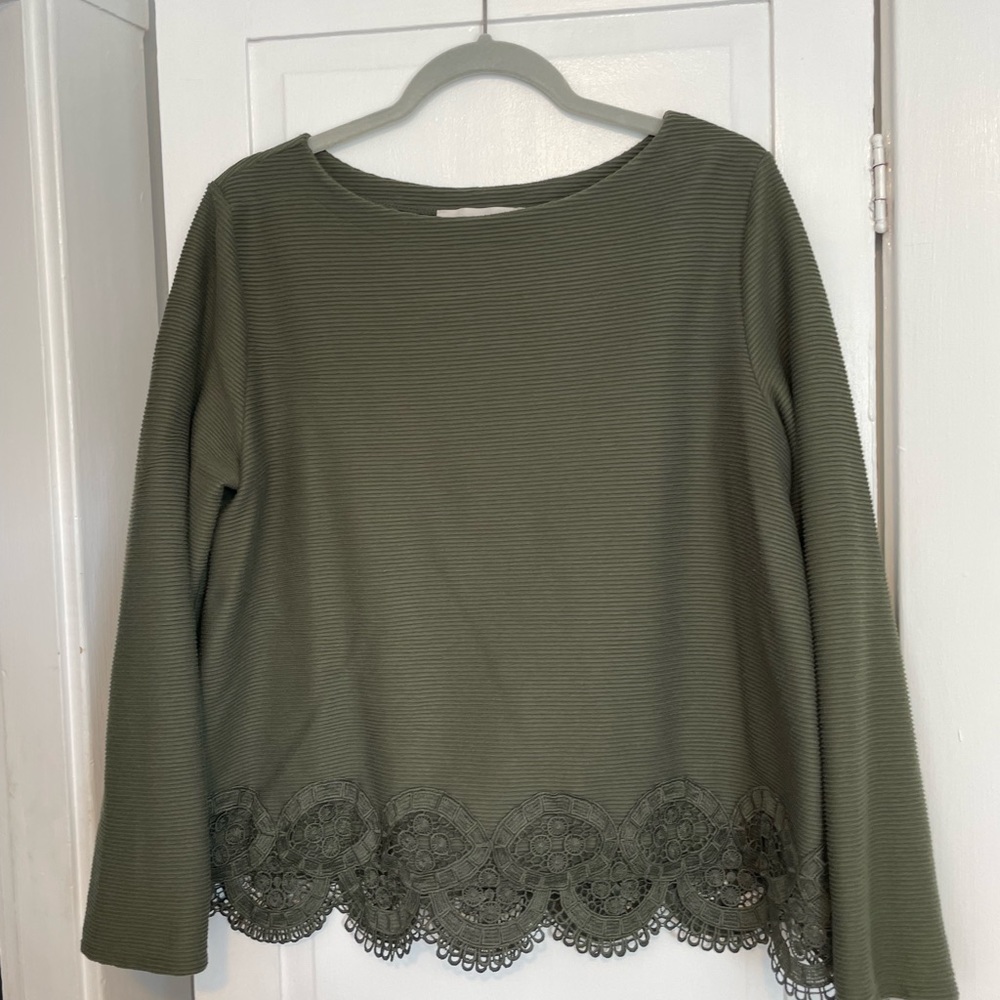 Loft top size Large